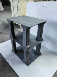 Refractory silicon carbide stand as kiln tools